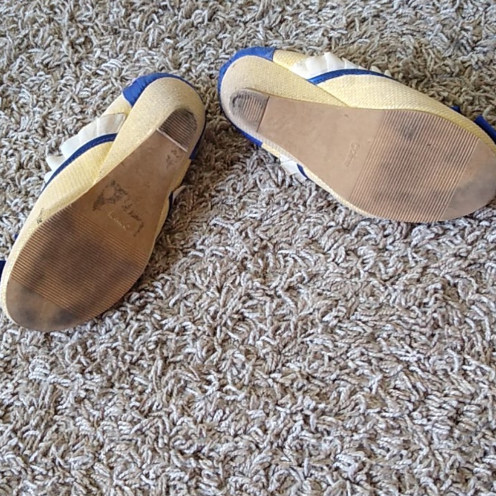 Girls snow white costume shoes - Picture 3 of 5